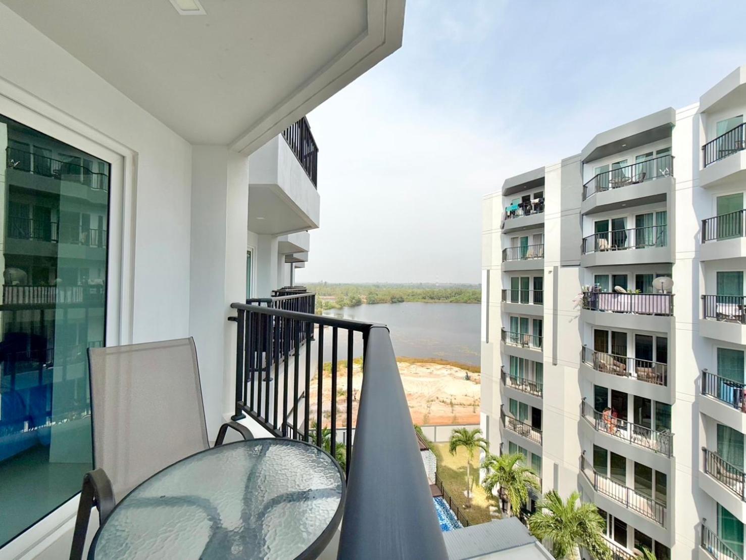 Mantra Beach Condominium Suite - Mae Phim Ban Tha Fat Exteriör bild